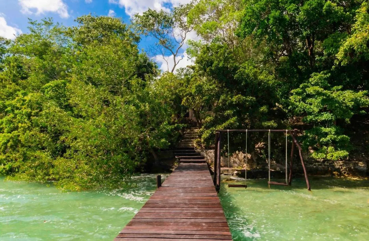 Rustic Hotel Isla Mujeres